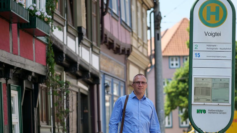 Andreas Henke: Vom Halberstädter Rathaus in den Landtag