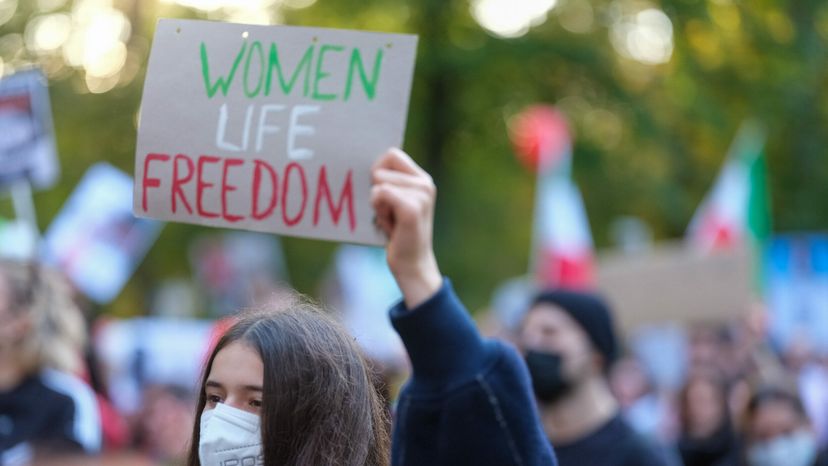 Iranerin über die Proteste: "Wir wollen unsere Freiheit!"