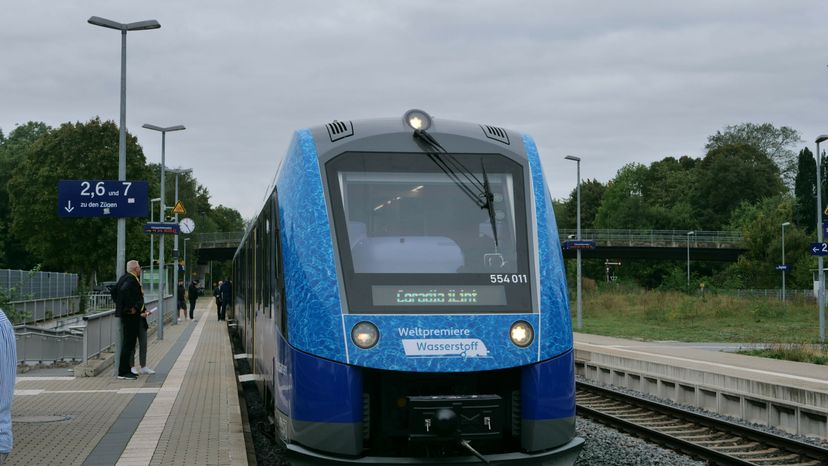Wasserstoffzug auf Rekordfahrt: Von Bremervörde bis Burghausen