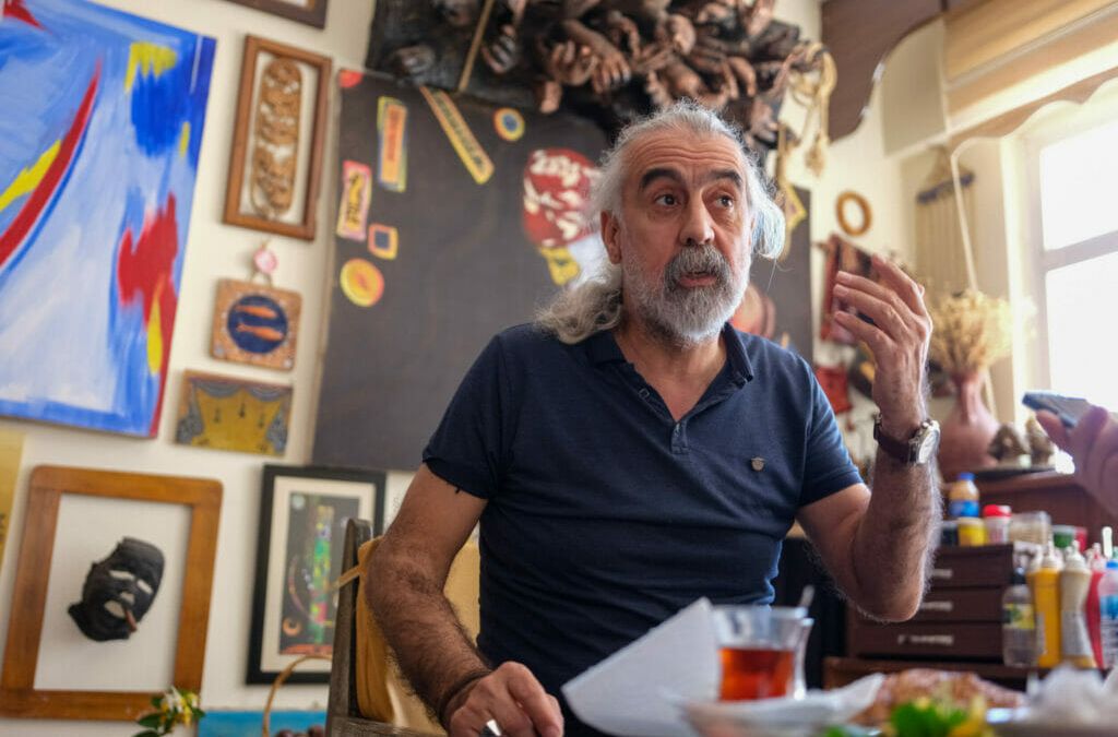 Gökhan Aslan in seinem Atelier.