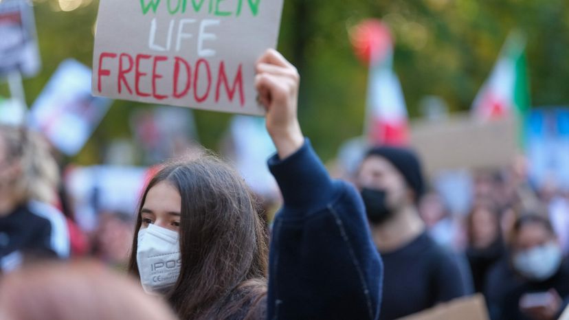 Iranerin über die Proteste: "Wir wollen unsere Freiheit!"