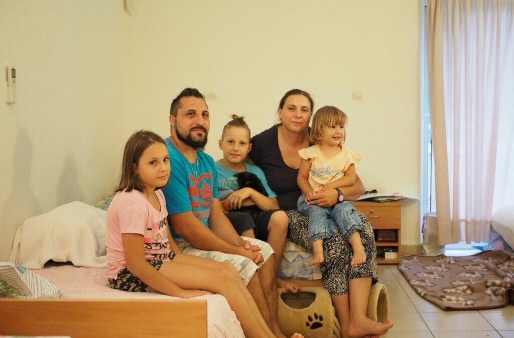 Familie Spiridis in ihrer Unterkunft…